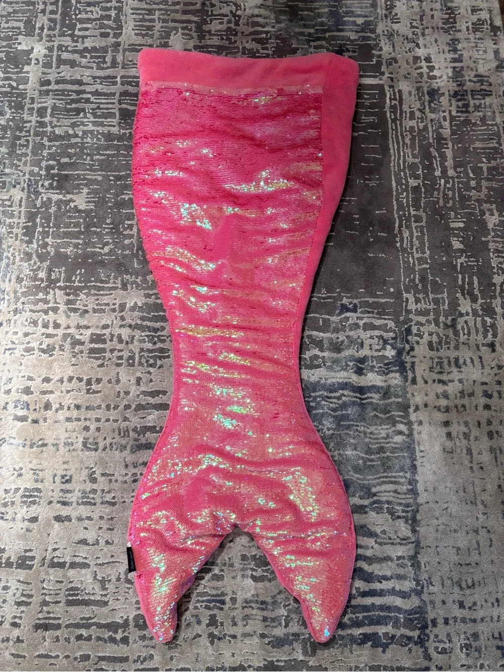 Cynthia Rowley Pink Flip Sequin Mermaid Tail Blanket Snuggle Sleeping Bag